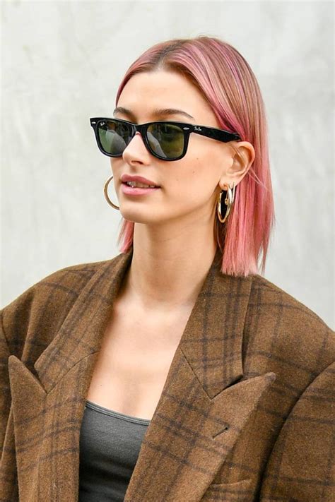 hailey bieber sunglasses ray ban.